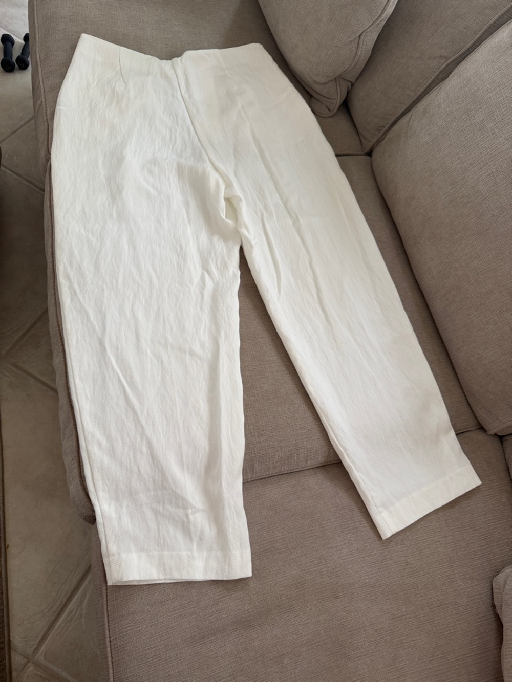 Zara NWT Size L Women’s Cream Pleated Linen Blend Pants /Gold Buttons - Picture 4 of 5